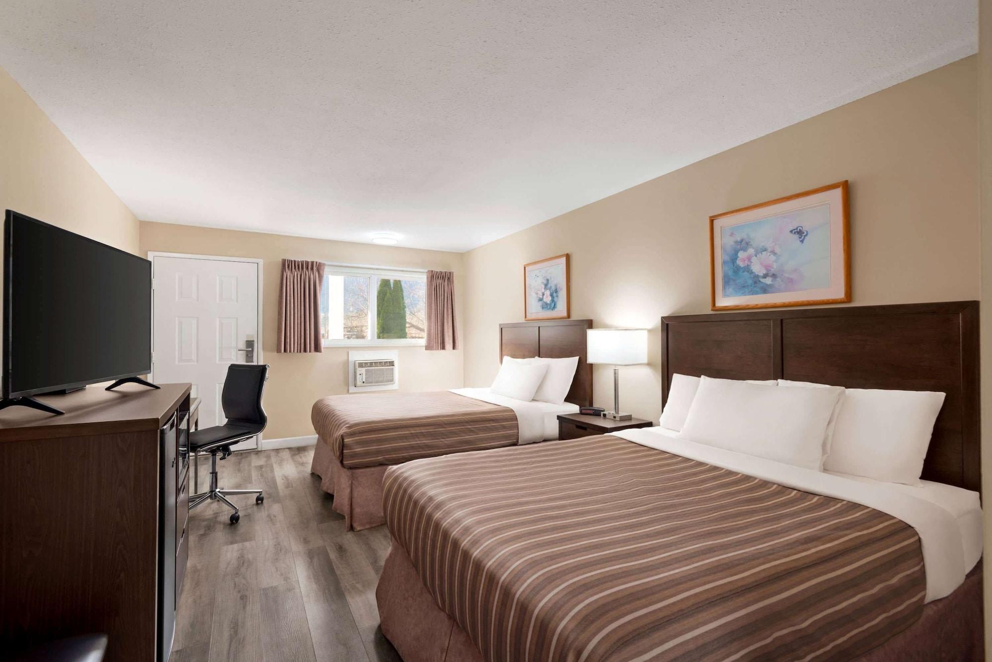 ทราเวลลอดจ์ แซลมอน อาร์ม บริติชโคลัมเบีย Hotel แซลมอนอาร์ม ภายนอก รูปภาพ