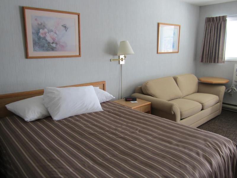 ทราเวลลอดจ์ แซลมอน อาร์ม บริติชโคลัมเบีย Hotel แซลมอนอาร์ม ภายนอก รูปภาพ